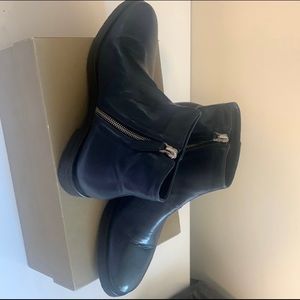 Beautiful petrol boots